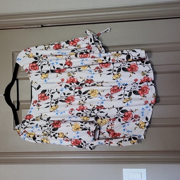 Top - Picture 4 of 5